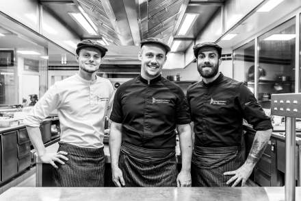 Offre d’Emploi Restauration Haute-Savoie · Le Refuge des Gourmets · Recrutement